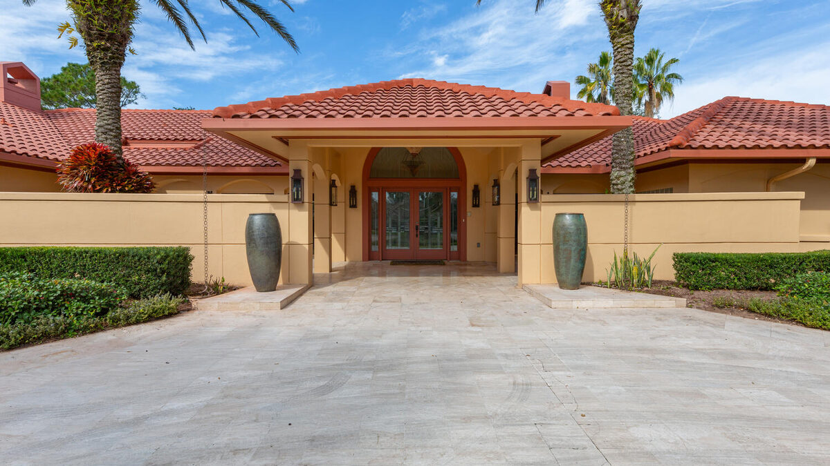 Entrance portico off the fountain courtyard