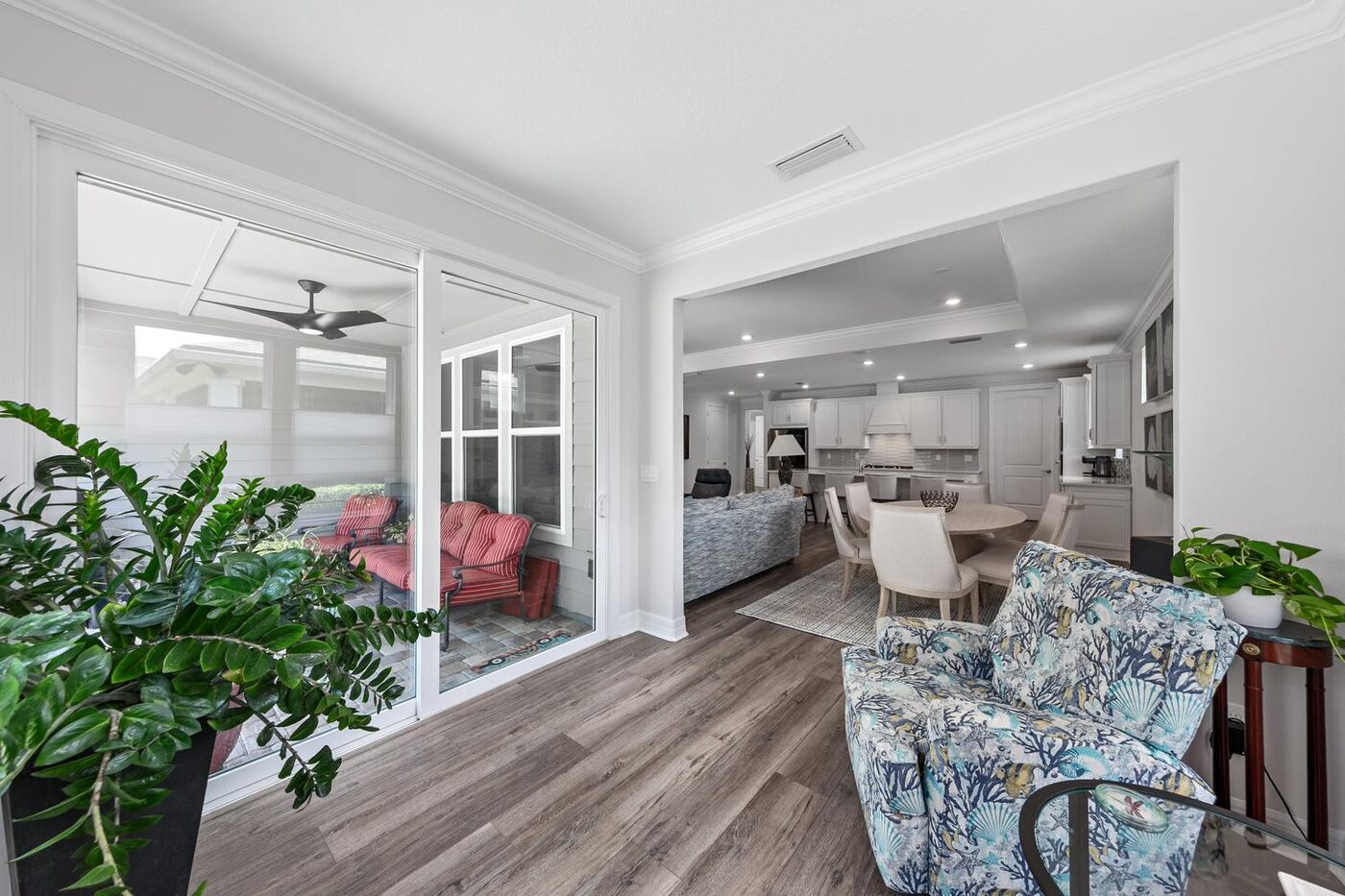 126 Sand Harbor Drive &mdash; the living room