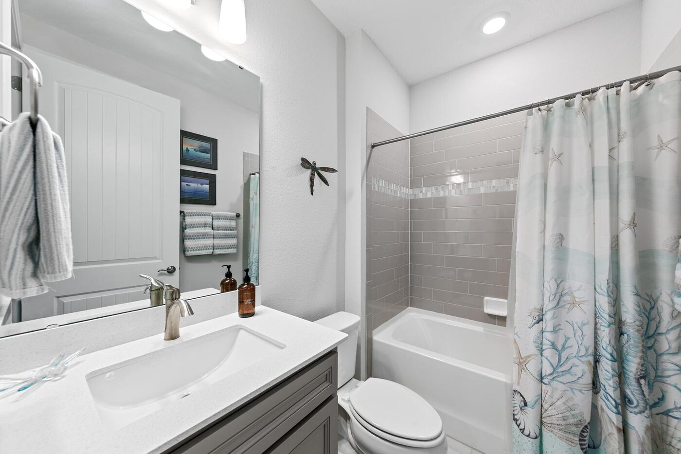 126 Sand Harbor Drive &mdash; the guest bath