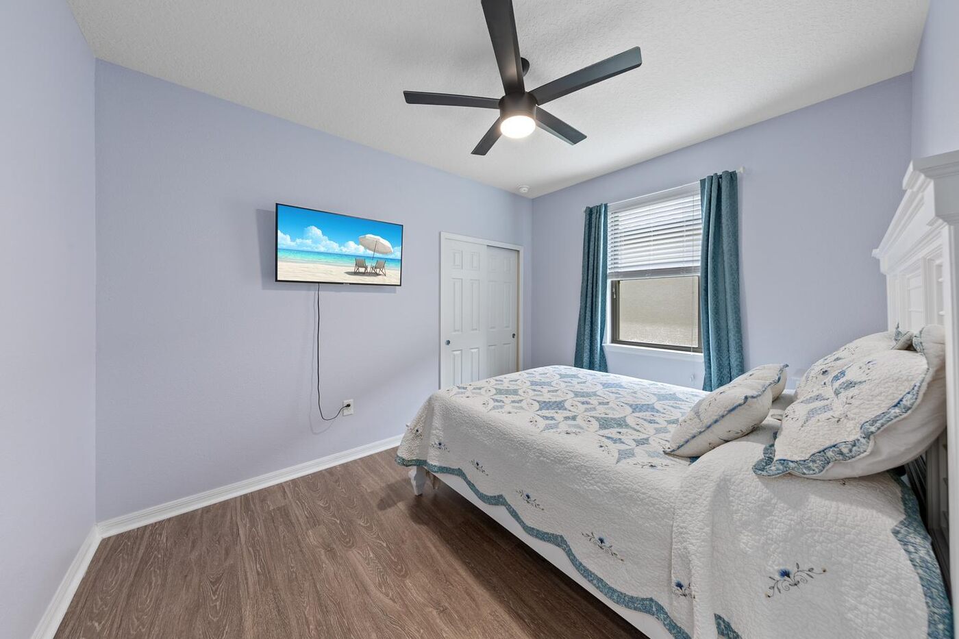 163 Goldenrod Park Road &mdash; the bedroom