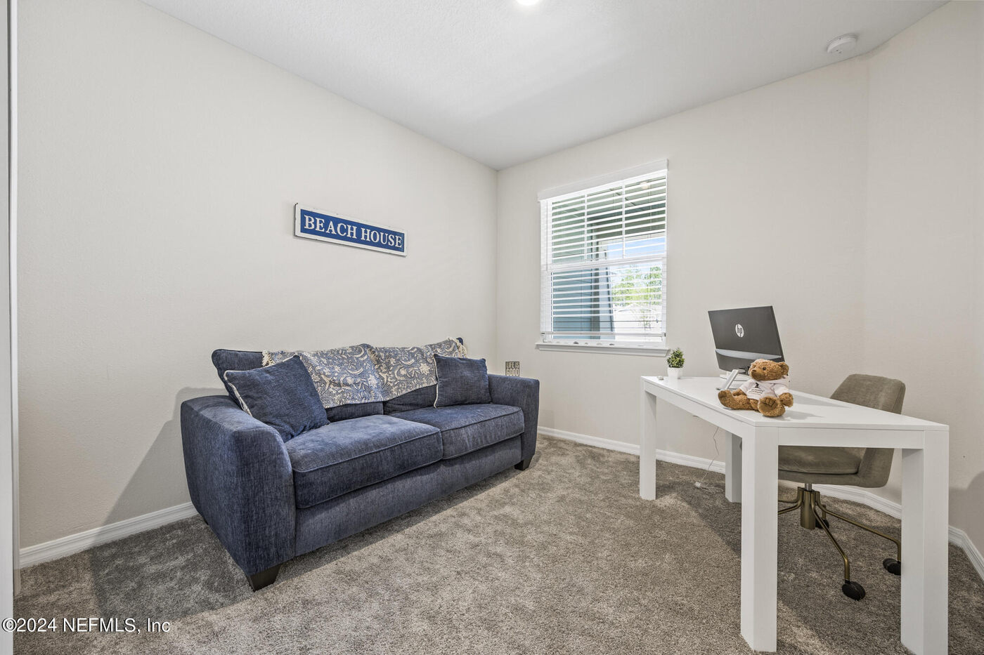186 Curved Bay Trail &mdash; the study