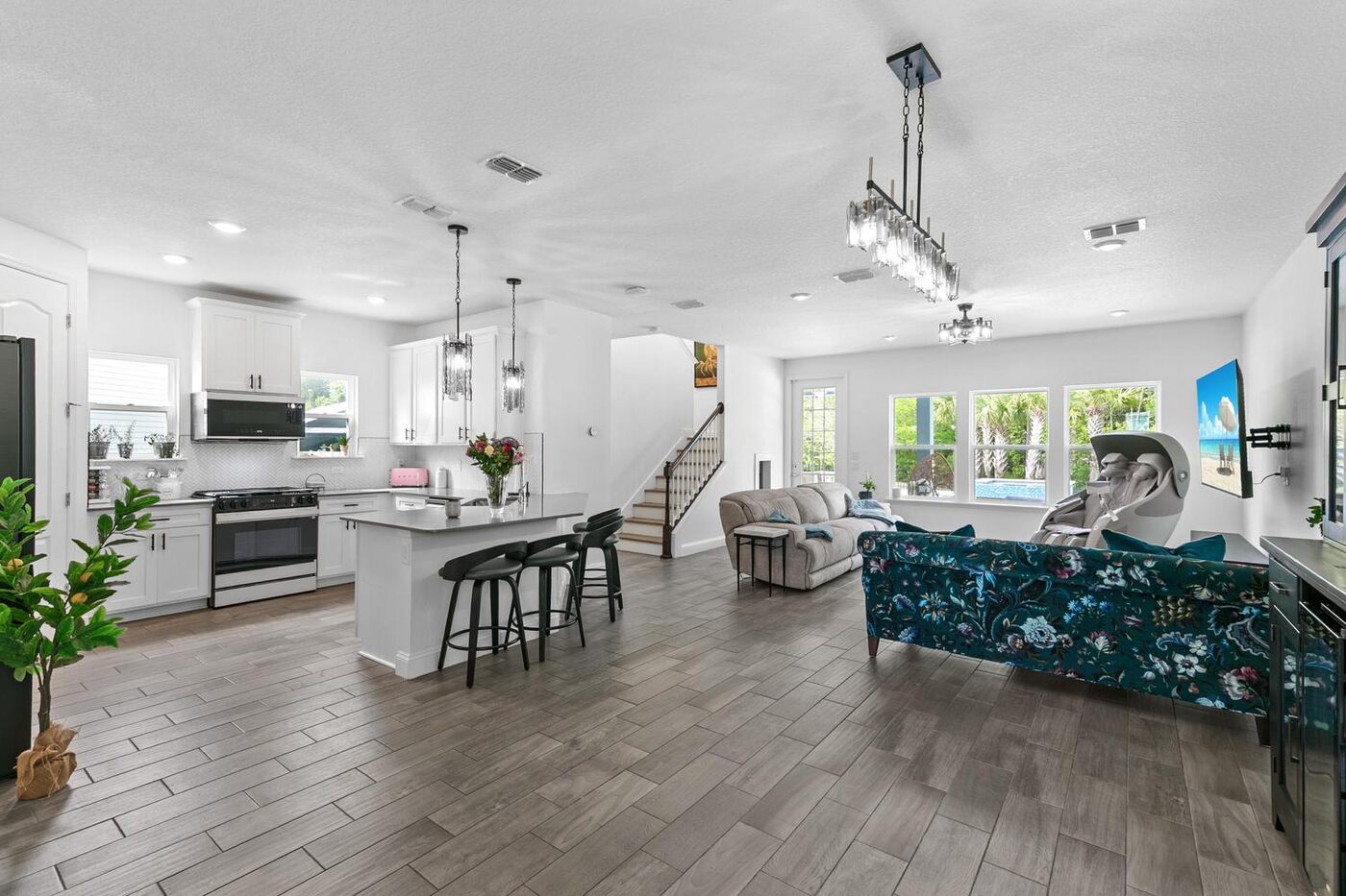 204 Silver Creek Place &mdash; the kitchen and the living room