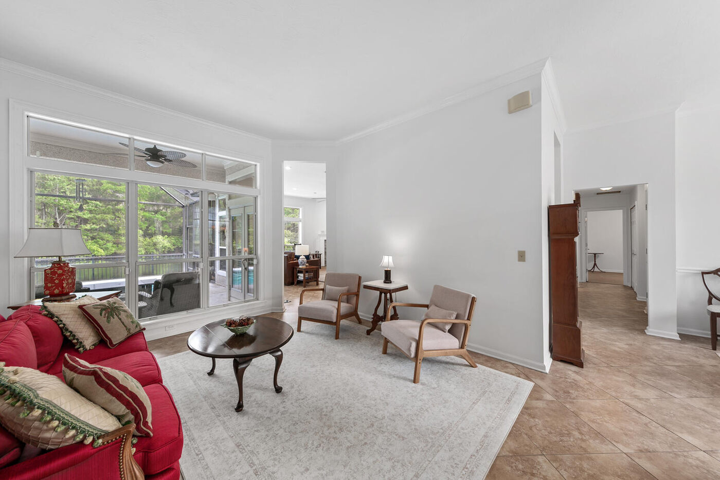 240 Shell Bluff Court &mdash; the living room
