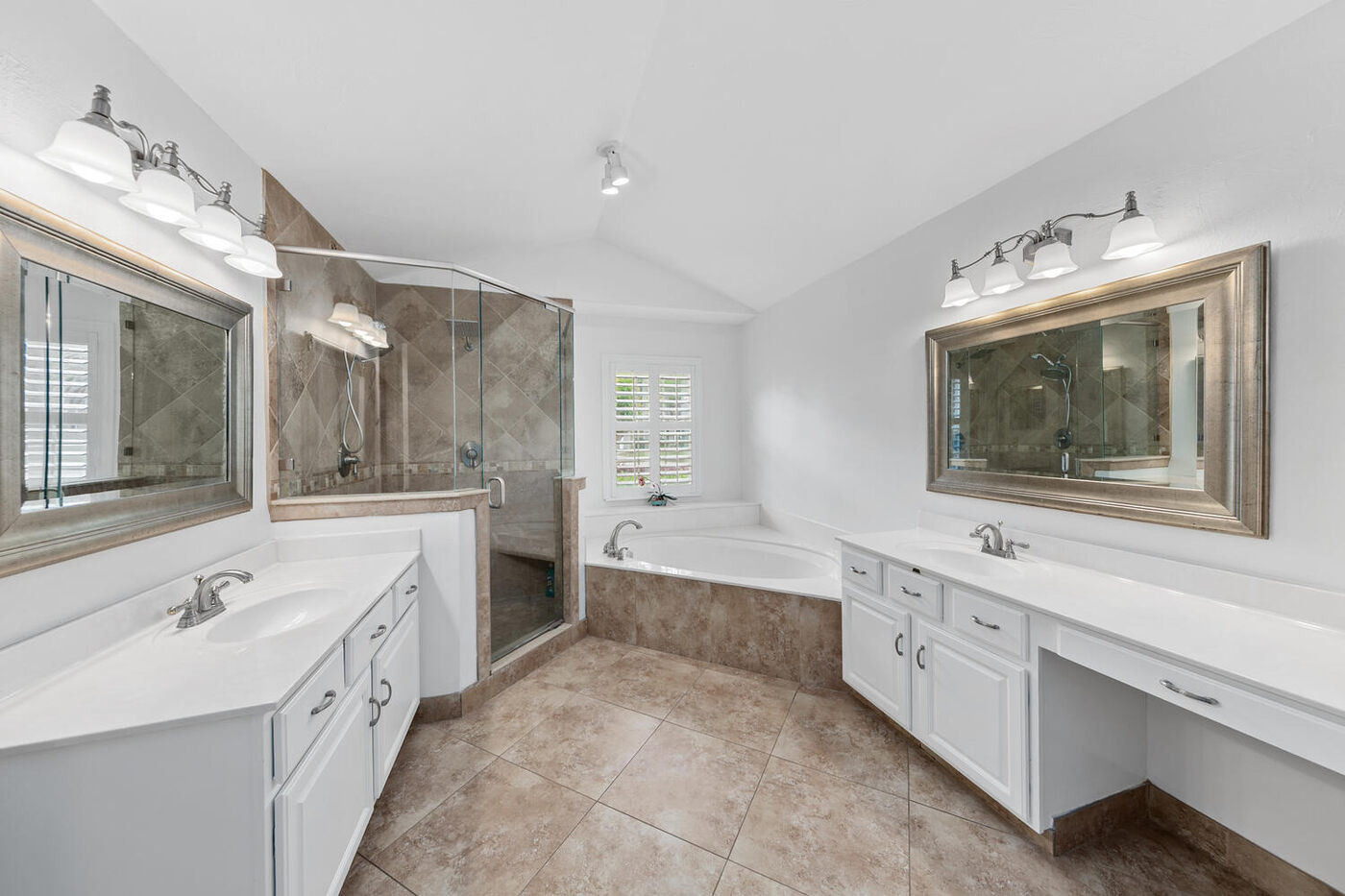 240 Shell Bluff Court &mdash; the vanity