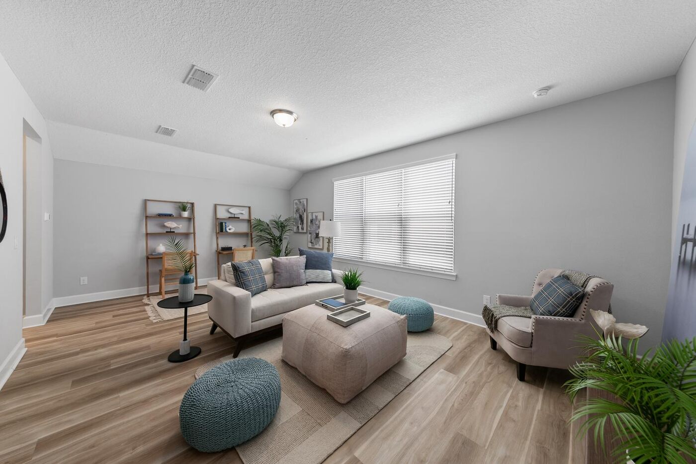330 Silver Sage Lane &mdash; the living room