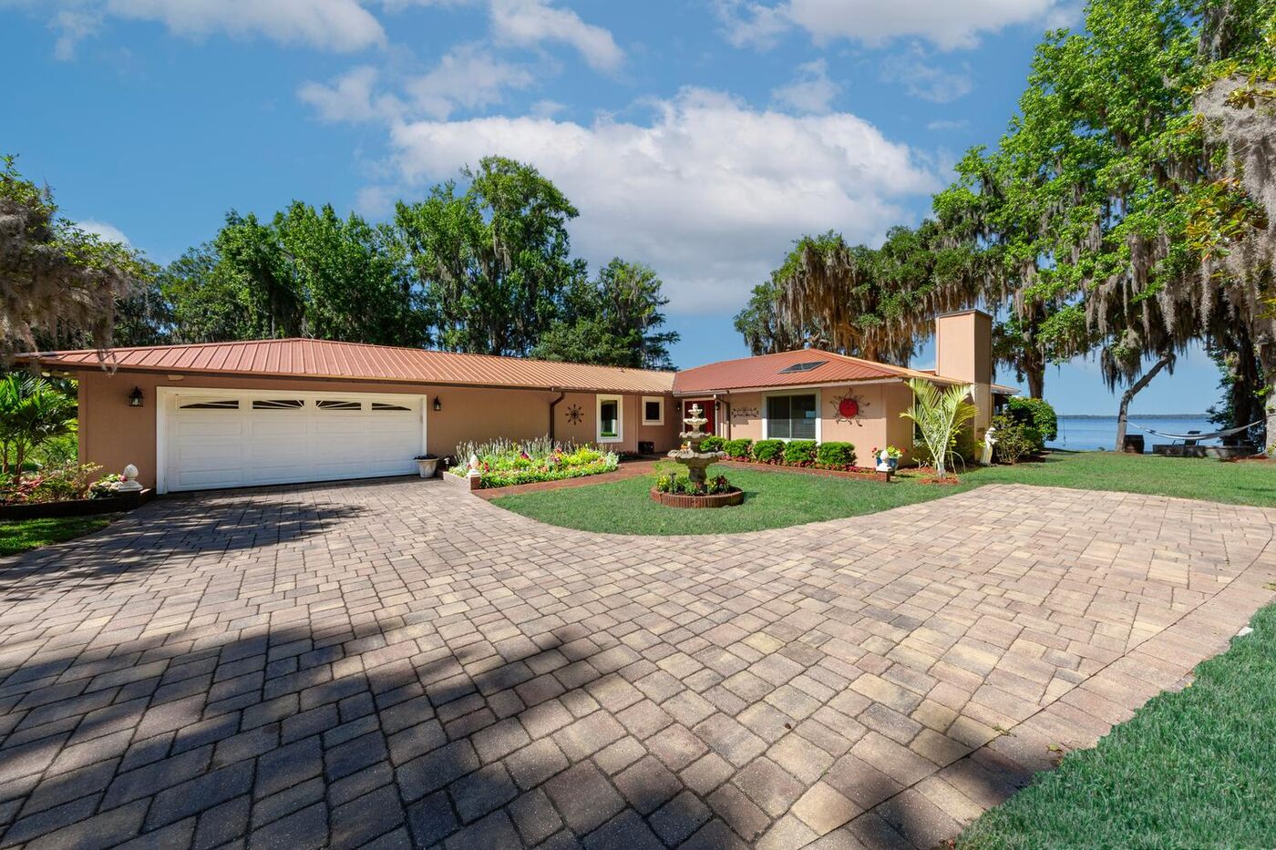381 County Road 13 S &mdash; the paver drive