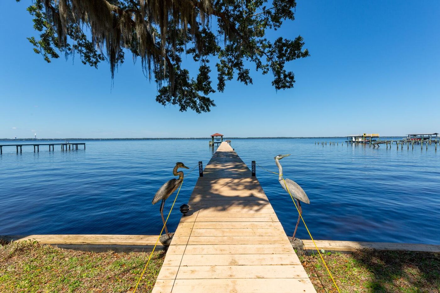 381 County Road 13 S &mdash; the walk out to the dock