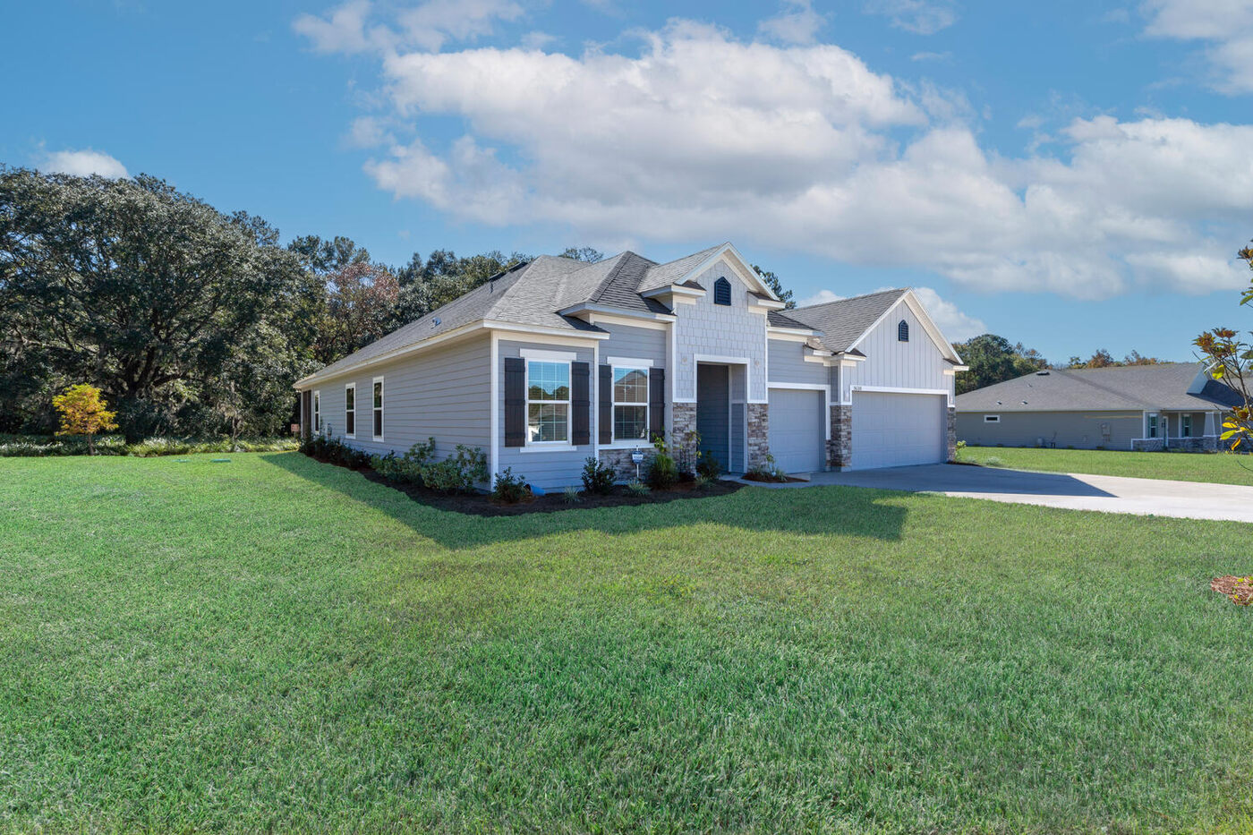 56310 Creekside Way &mdash; the house from the drive
