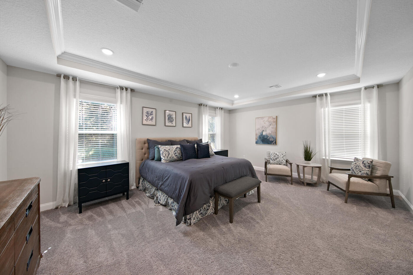 56310 Creekside Way &mdash; the primary bedroom