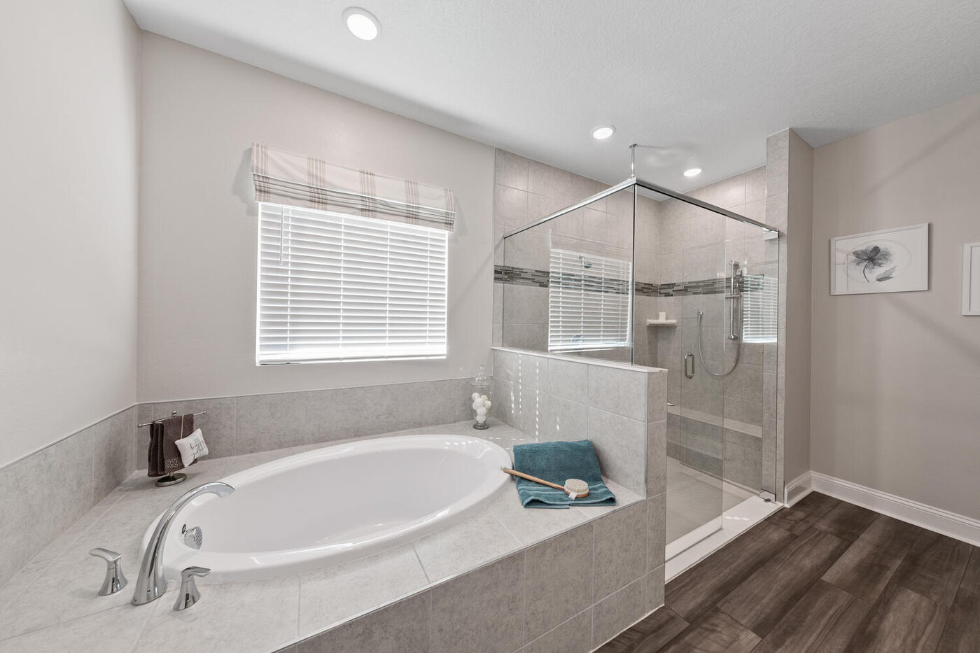 56310 Creekside Way &mdash; the primary bath