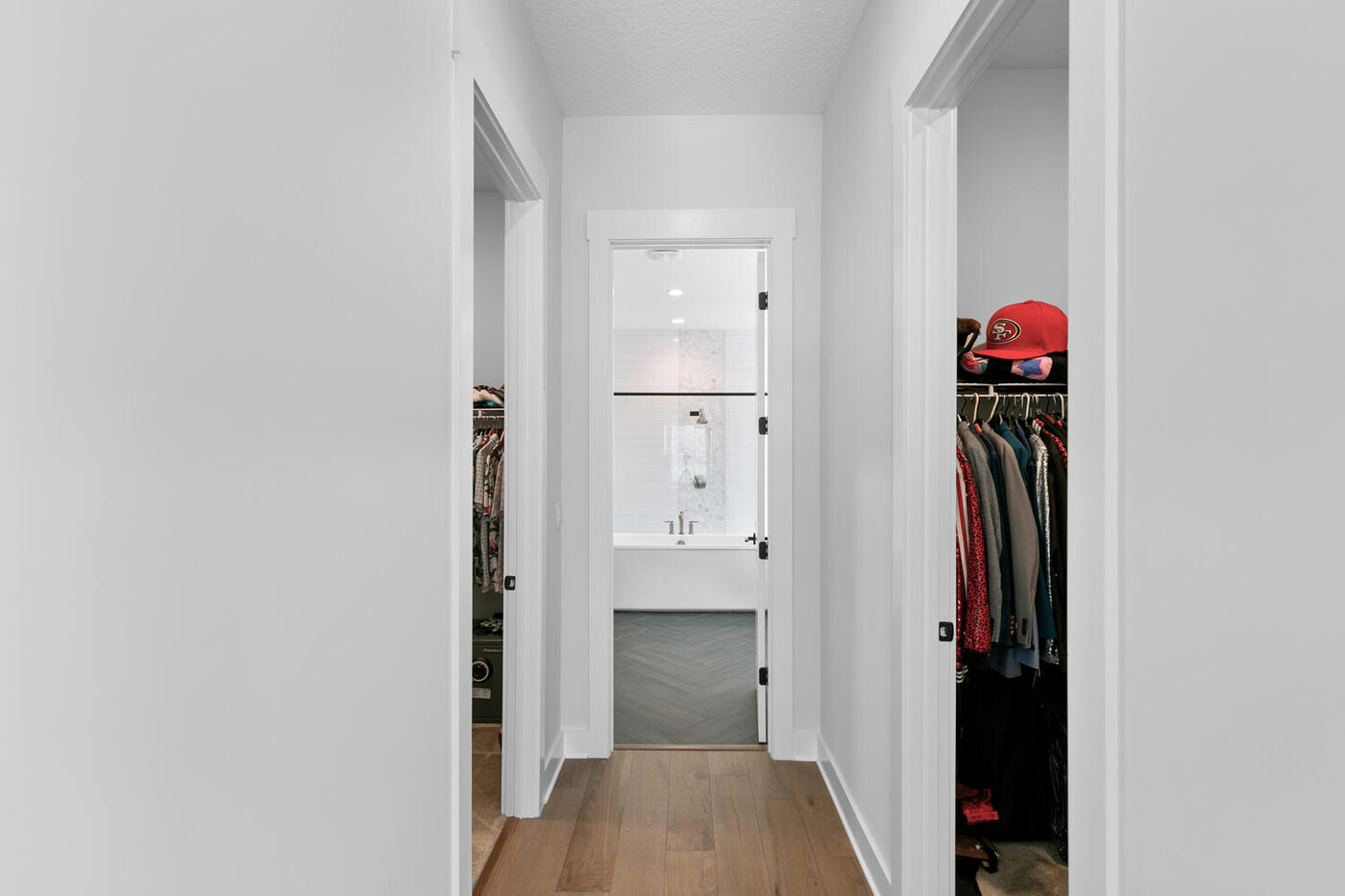 102 Morning Mist Lane &mdash; the dressing room
