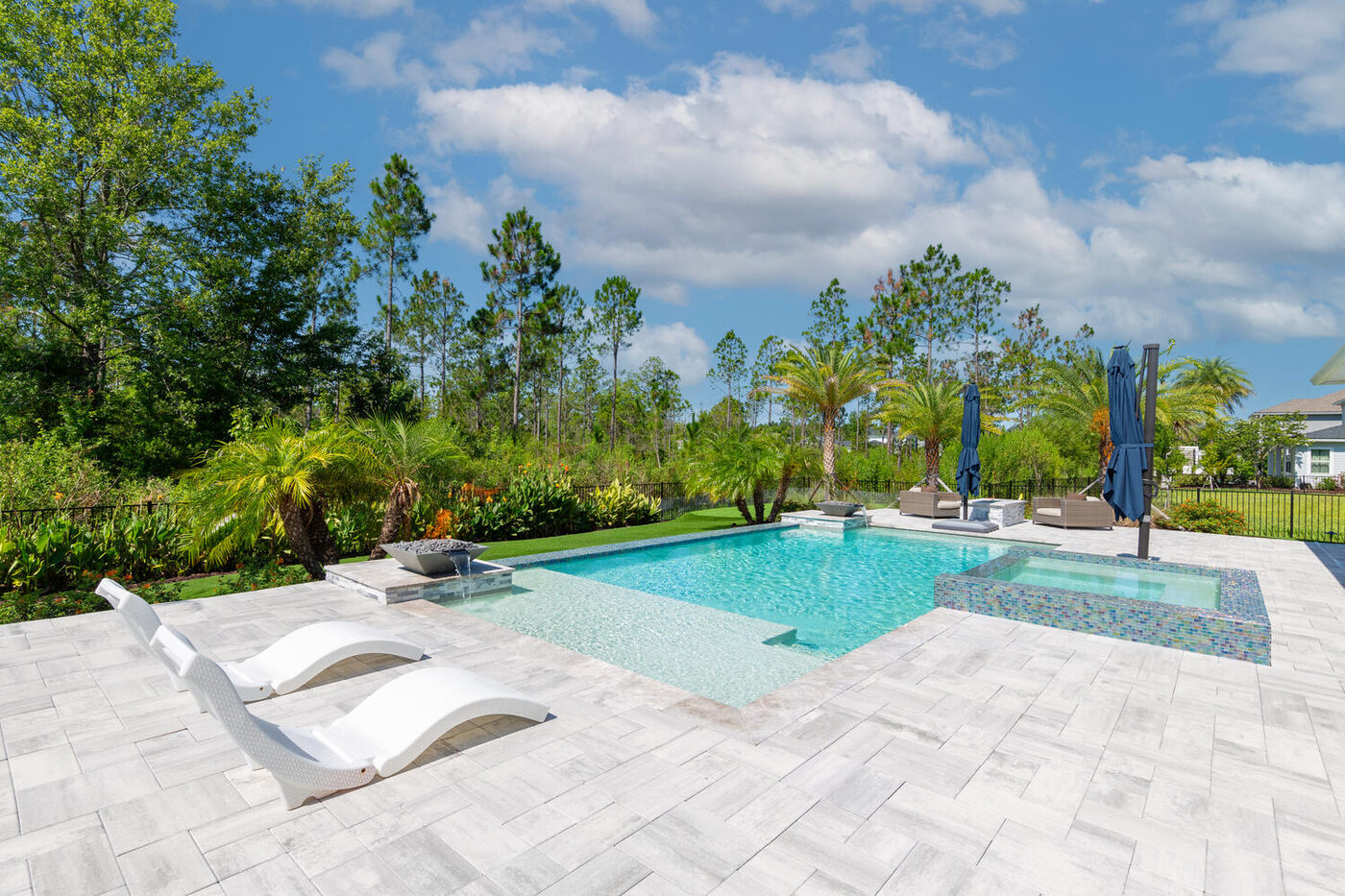 102 Morning Mist Lane &mdash; the pool at dusk
