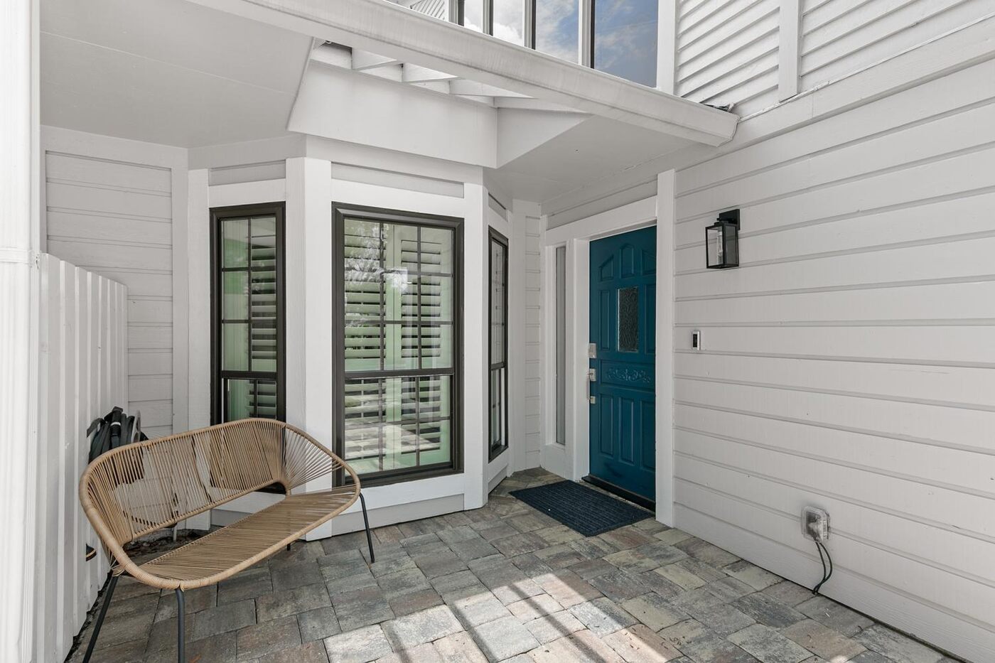 10604 Quail Ridge Drive — the entry porch