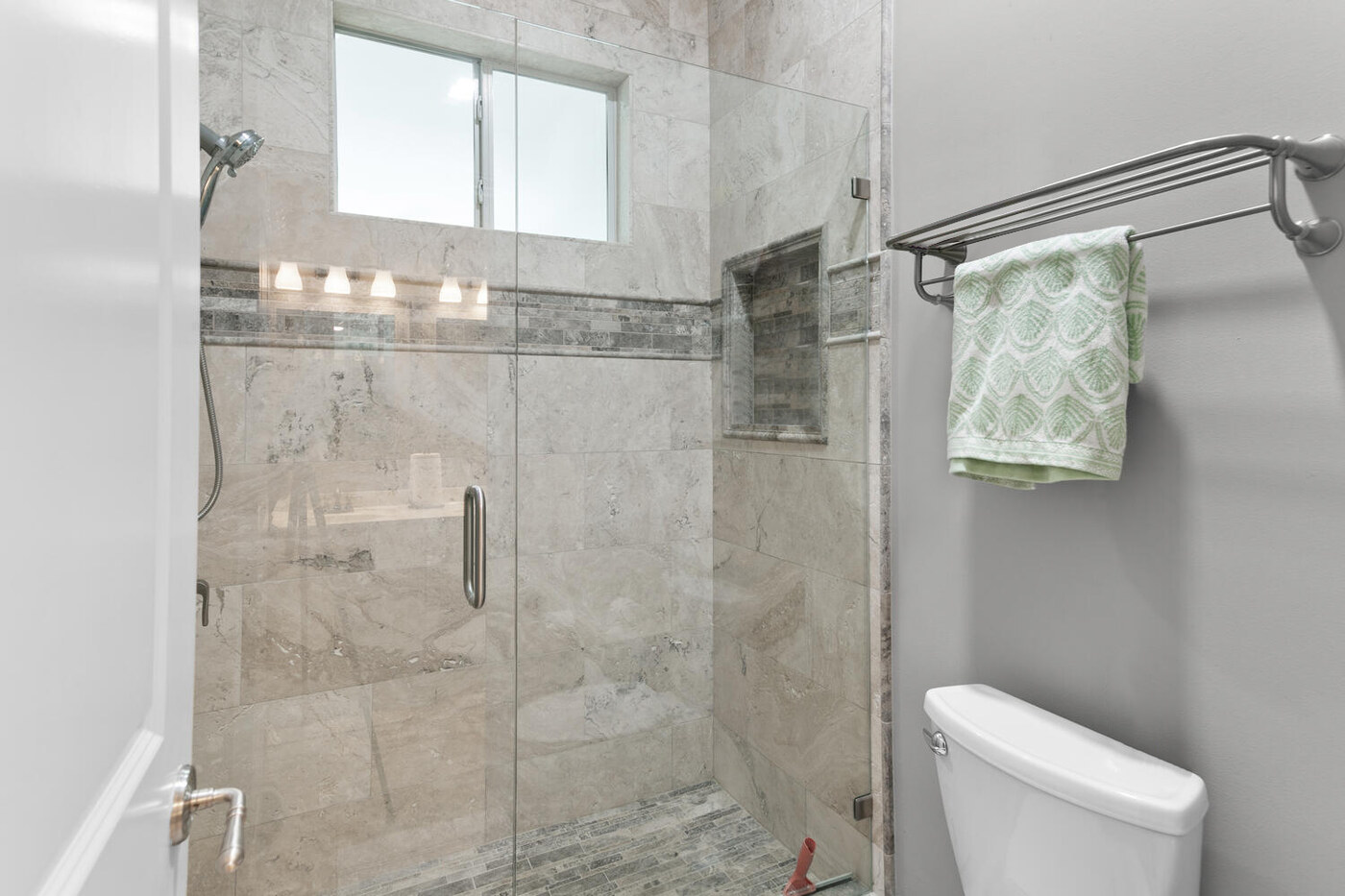 10680 Quail Ridge Drive — a bath