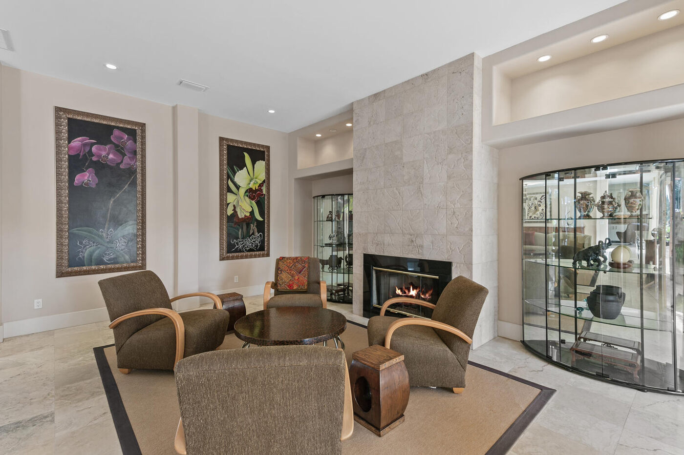 149 Twelve Oaks Lane &mdash; the living room fireplace