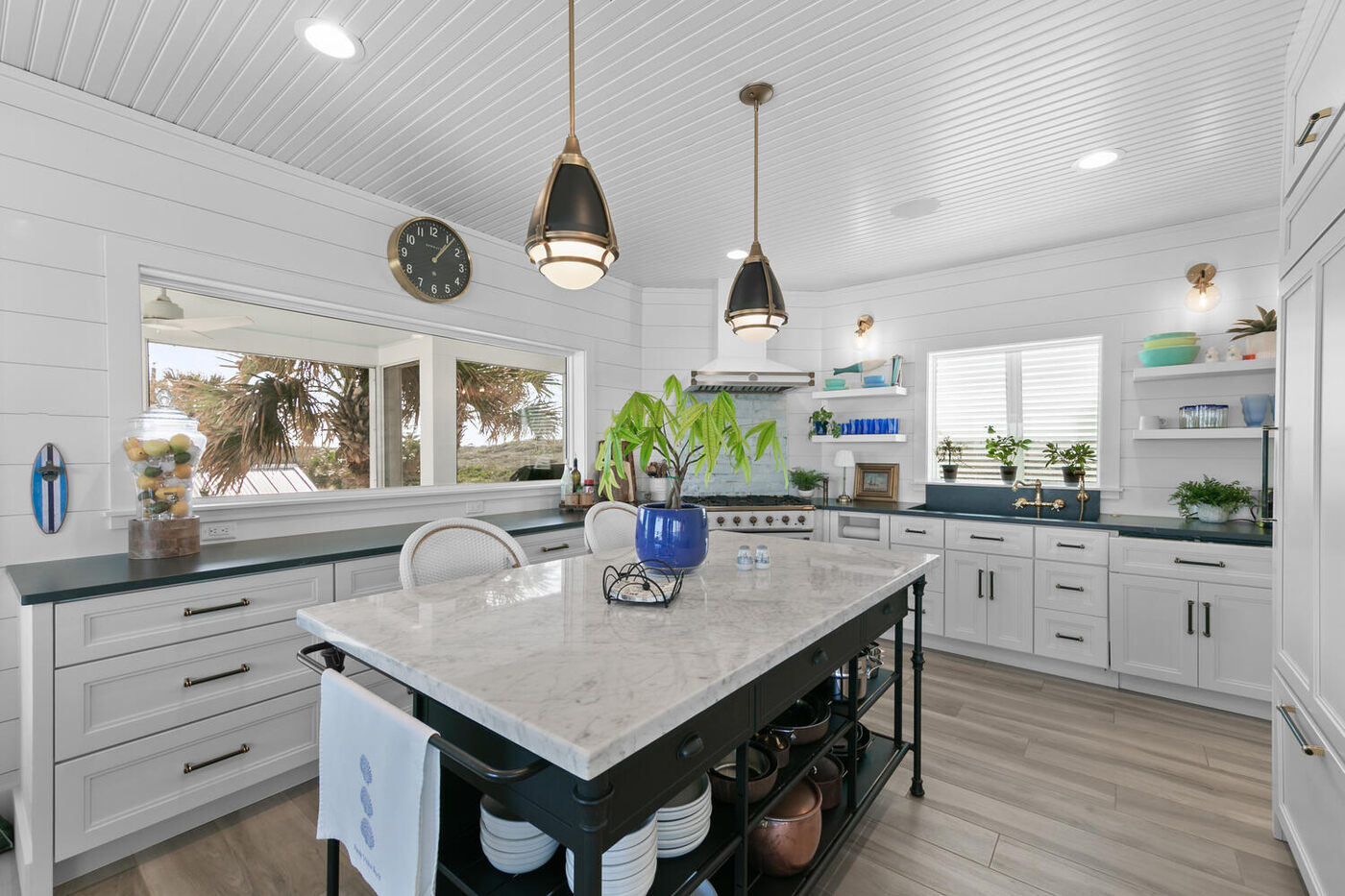 2657 S Ponte Vedra Boulevard &mdash; the kitchen island