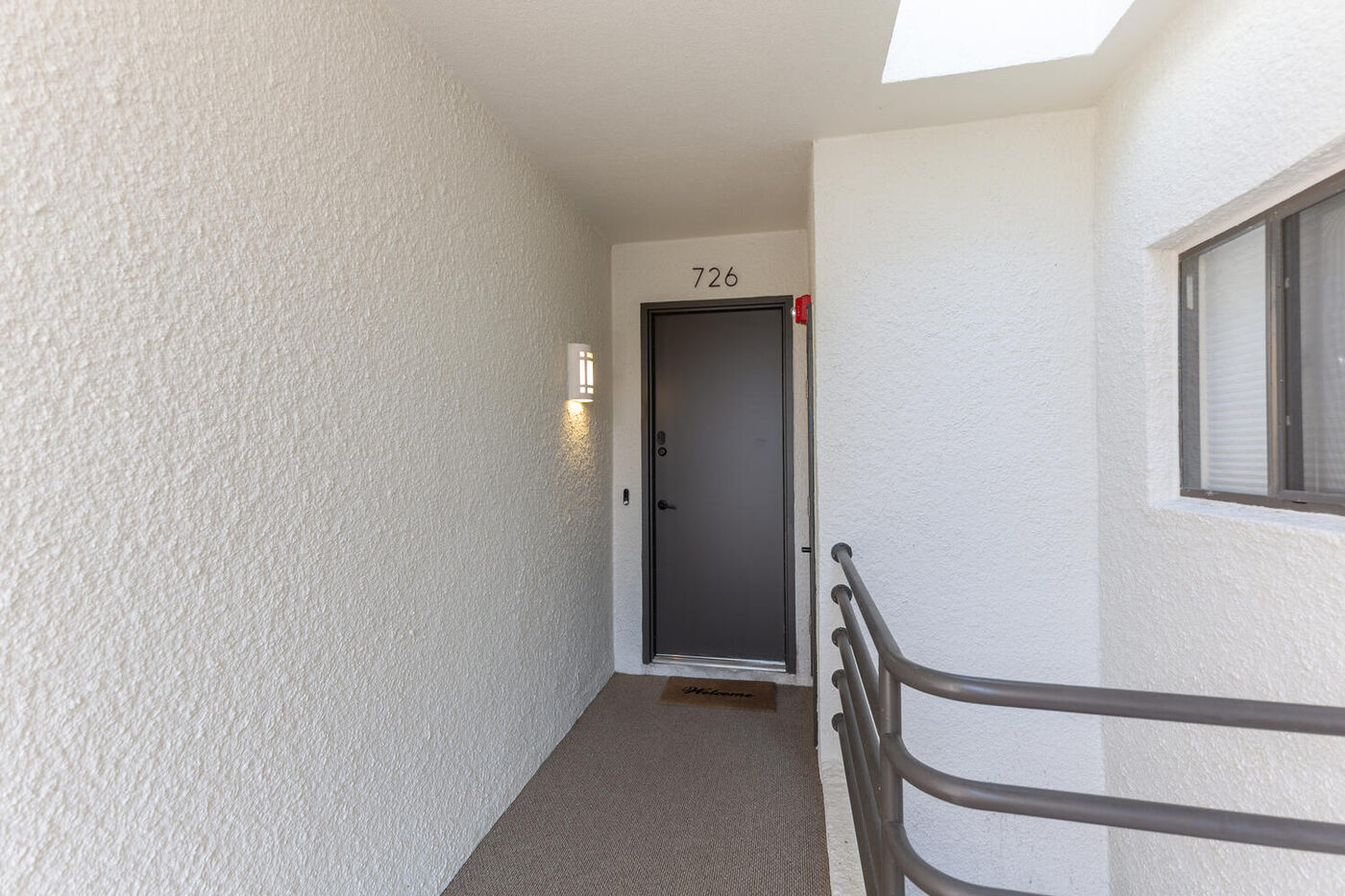 726 Spinnakers Reach Drive — the entry