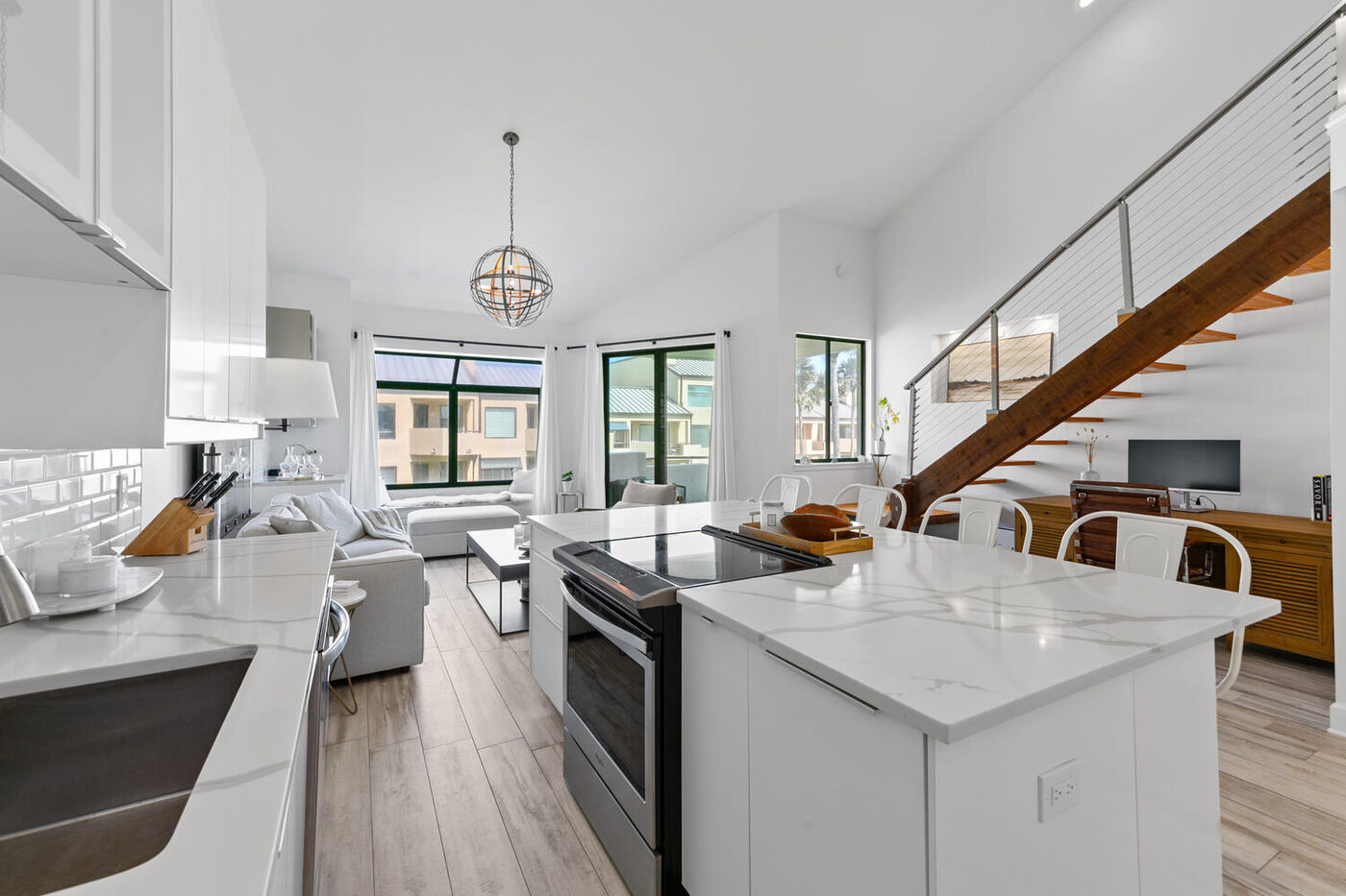 726 Spinnakers Reach Drive — the kitchen and the living room