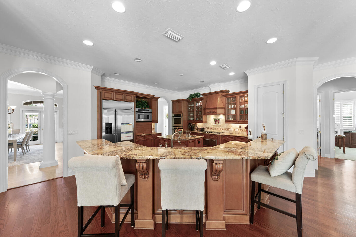 752 Promenade Pointe Drive — the kitchen island