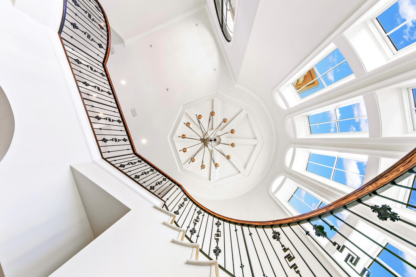 801 Ponte Vedra Boulevard &mdash; the spiral stair, seen from the landing above